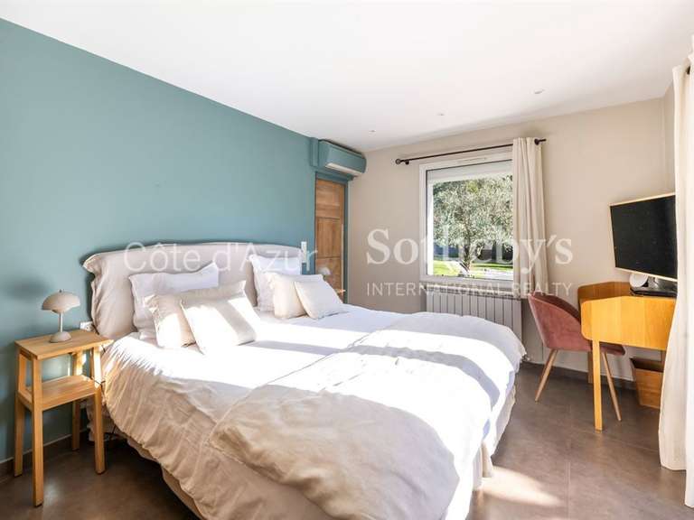 Maison Peymeinade - 7 chambres - 245m²