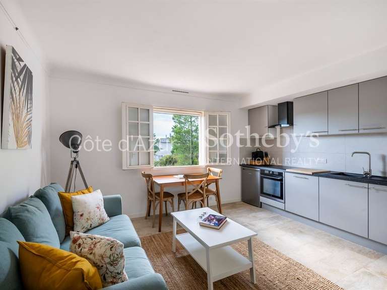 Maison Peymeinade - 7 chambres - 345m²