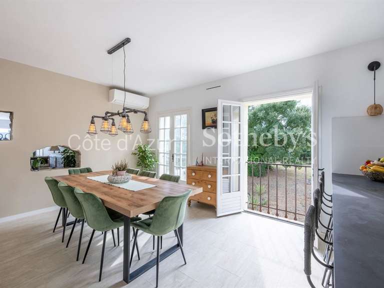 Maison Peymeinade - 7 chambres - 345m²