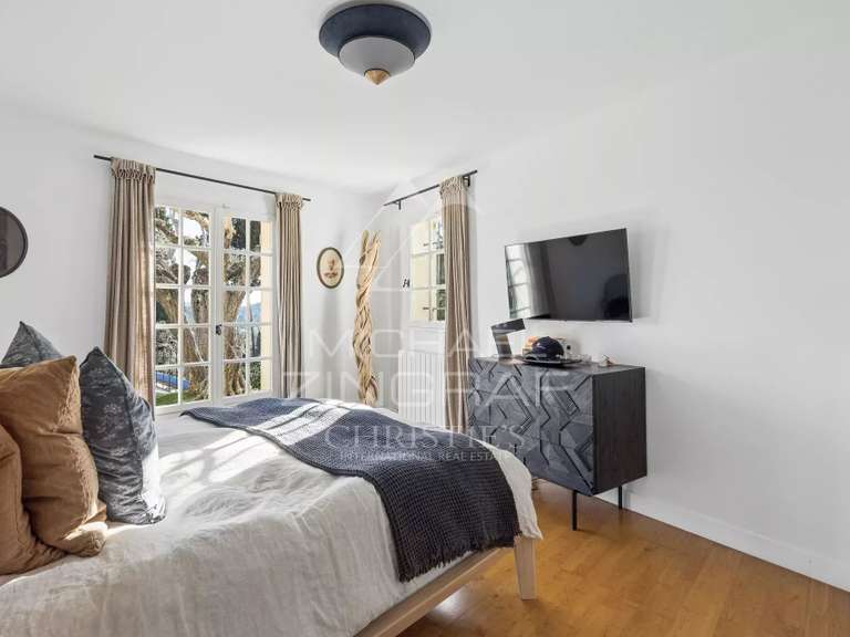 Maison Peymeinade - 4 chambres - 166m²