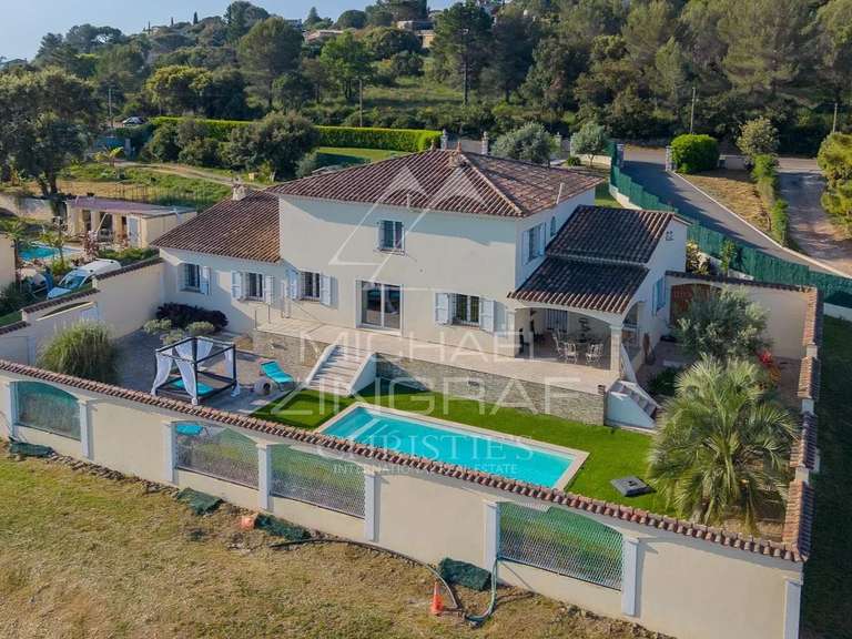 Maison Peymeinade - 5 chambres - 251m²
