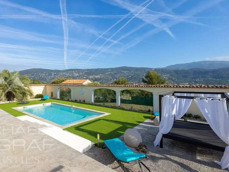Maison Peymeinade - 5 chambres - 251m²