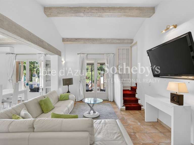 Maison Peymeinade - 3 chambres - 156m²