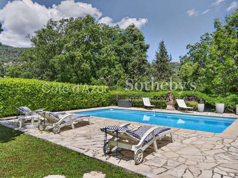 Maison Peymeinade - 3 chambres - 156m²