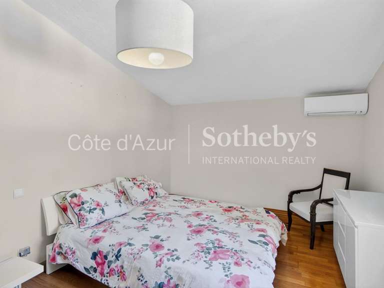 Maison Peymeinade - 3 chambres - 156m²