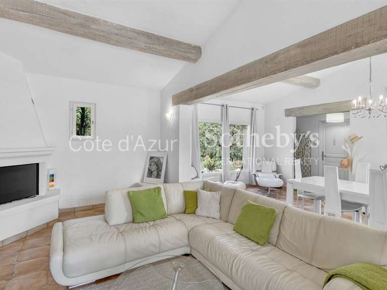 Maison Peymeinade - 3 chambres - 156m²