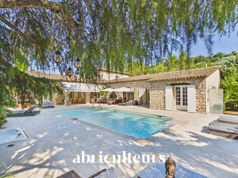 Maison Peymeinade - 8 chambres - 344m²