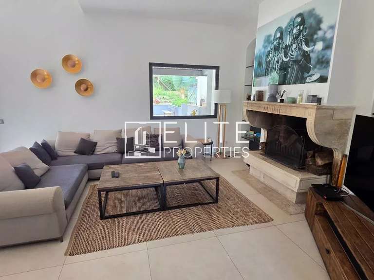 Maison Peymeinade - 6 chambres - 203m²