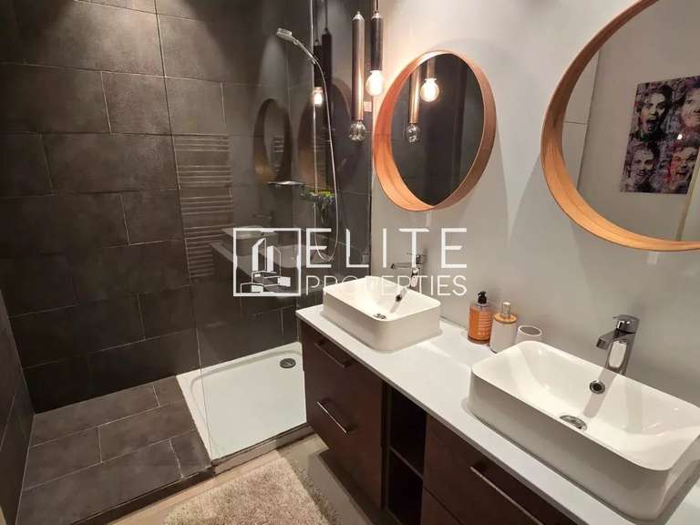 Maison Peymeinade - 6 chambres - 203m²