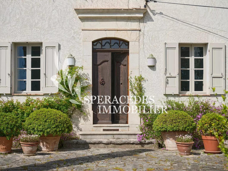 Propriété Peymeinade - 12 chambres - 750m²