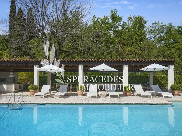 Propriété Peymeinade - 12 chambres - 750m²