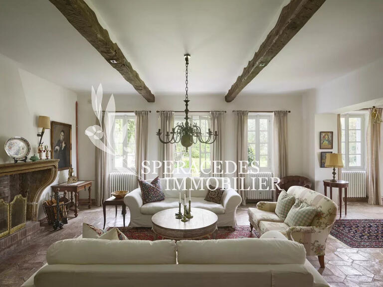 Propriété Peymeinade - 12 chambres - 750m²