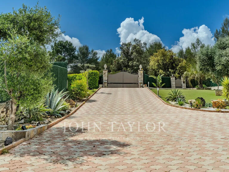 Villa Peymeinade - 5 chambres - 251m²