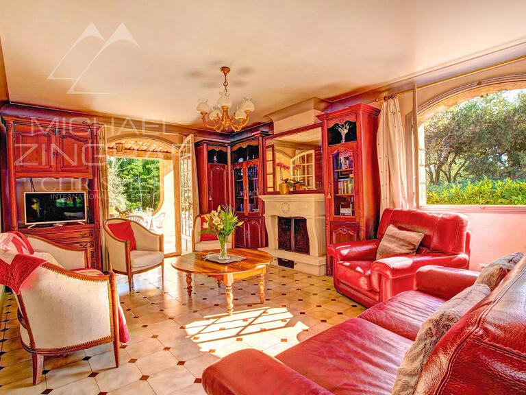 Villa Peymeinade - 4 bedrooms - 232m²