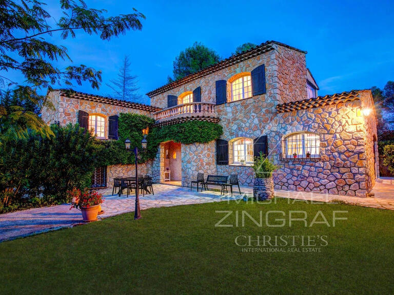 Villa Peymeinade - 4 bedrooms - 232m²