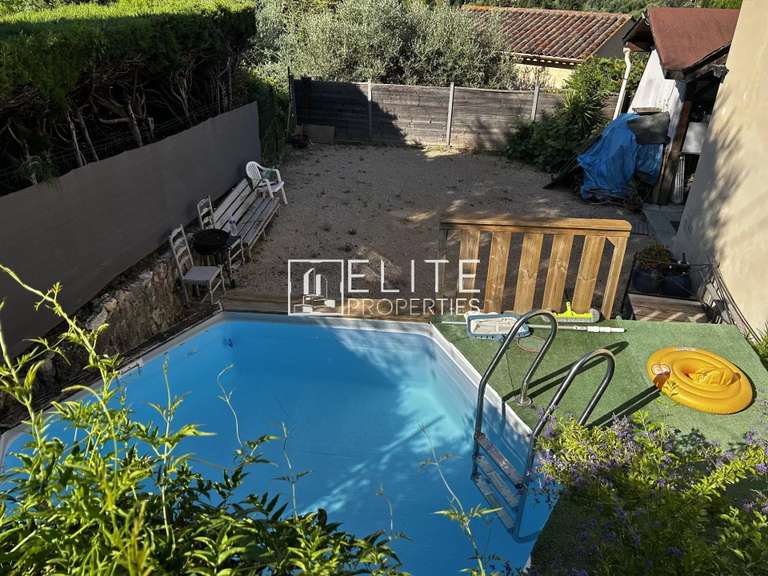 Villa Peymeinade - 4 chambres - 180m²