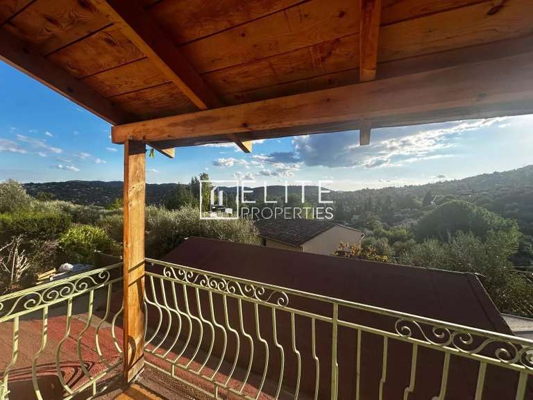 Villa Peymeinade - 4 chambres - 180m²