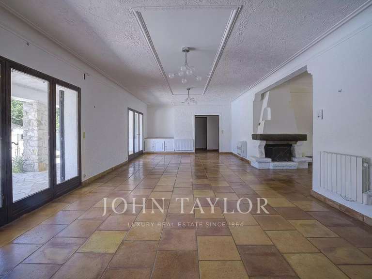 Villa Peymeinade - 4 chambres - 152m²