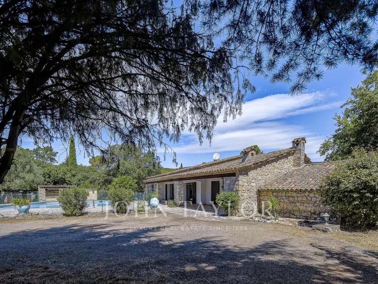 Villa Peymeinade - 4 chambres - 152m²