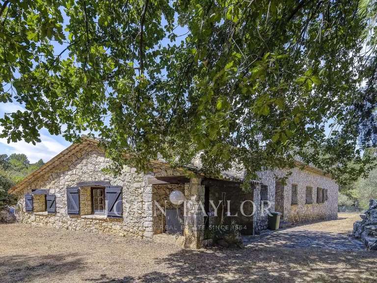 Villa Peymeinade - 4 chambres - 152m²