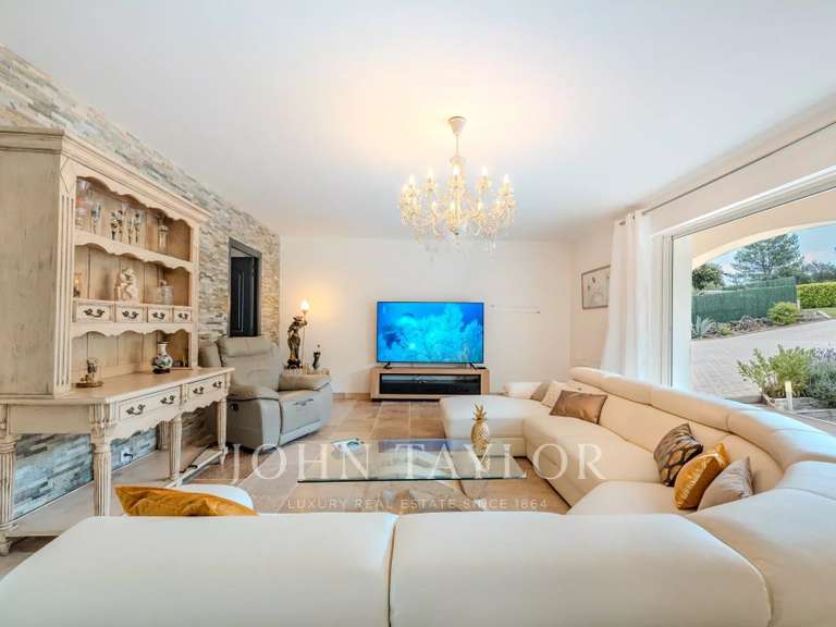 Villa Peymeinade - 5 chambres - 251m²