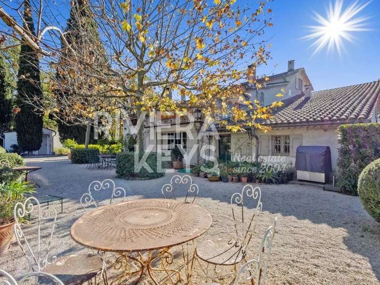 Villa Peymeinade - 12 chambres - 750m²