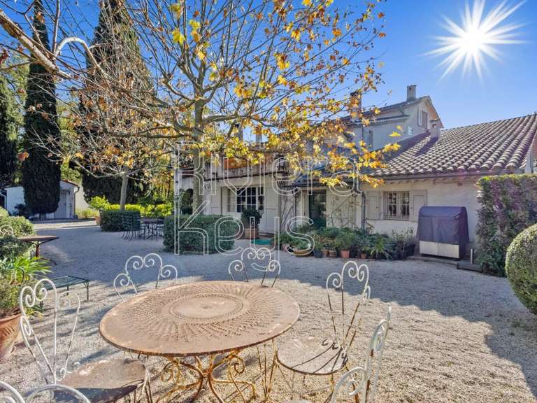 Villa Peymeinade - 12 chambres - 750m²