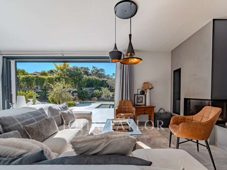 Villa Peymeinade - 5 chambres - 179m²