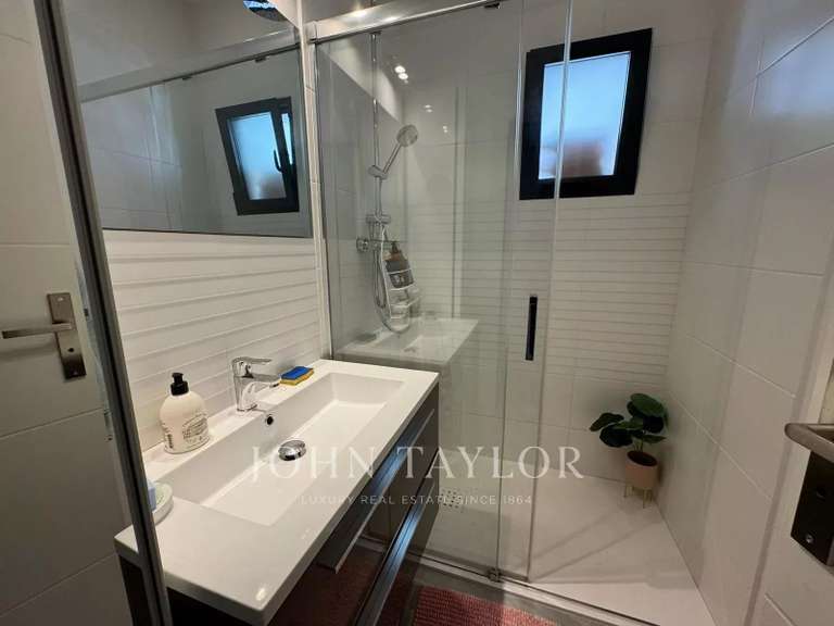 Villa Peymeinade - 5 chambres - 179m²