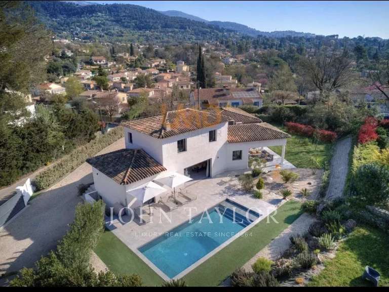 Villa Peymeinade - 5 chambres - 179m²