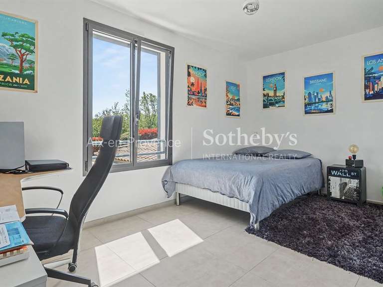 Maison Peynier - 4 chambres - 183m²