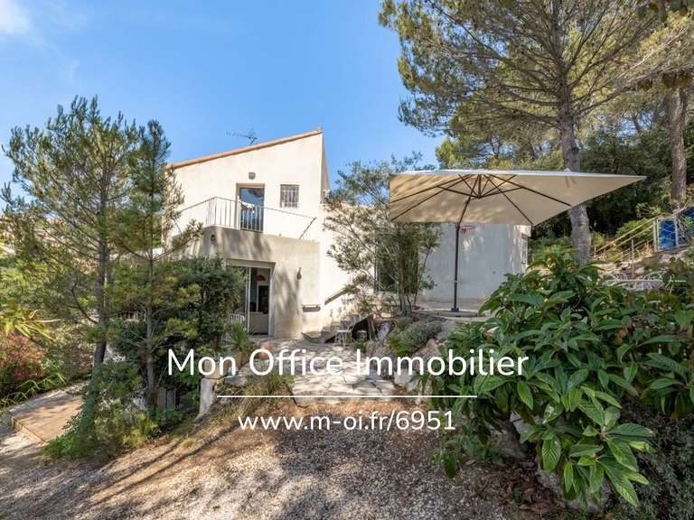 Maison Peypin - 5 chambres - 210m²