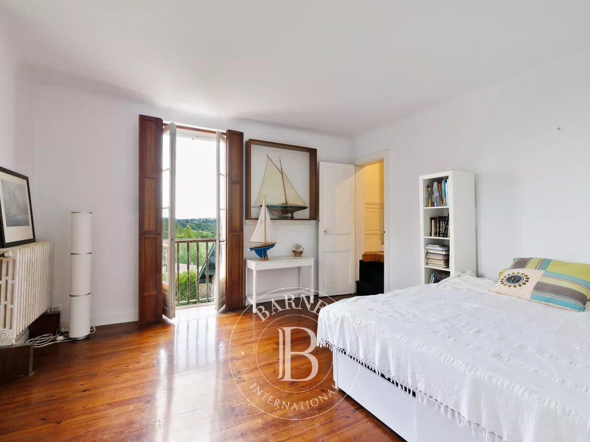 Unusual property Peyrehorade