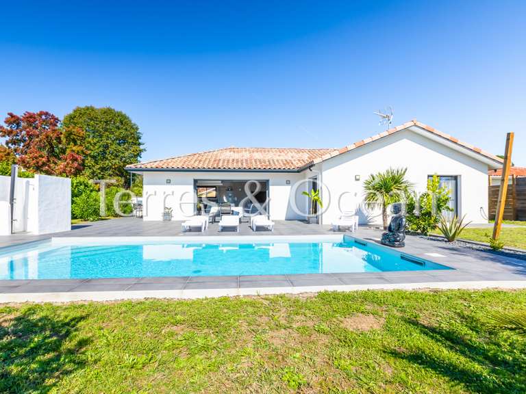 Maison Peyrehorade - 3 chambres - 134m²