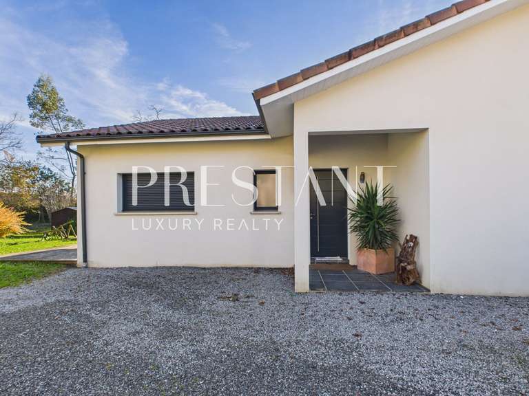 Maison Peyrehorade - 4 chambres - 196m²