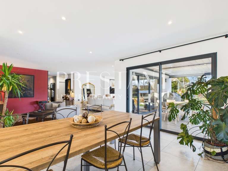 Maison Peyrehorade - 4 chambres - 196m²