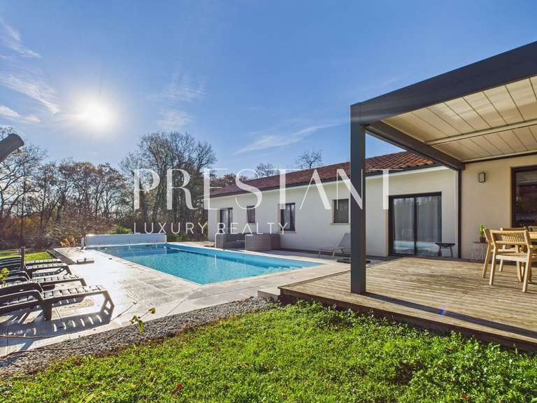 Maison Peyrehorade - 4 chambres - 196m²