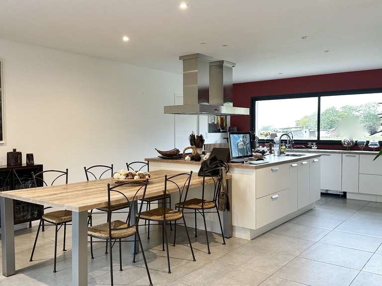 Maison Peyrehorade - 4 chambres - 197m²