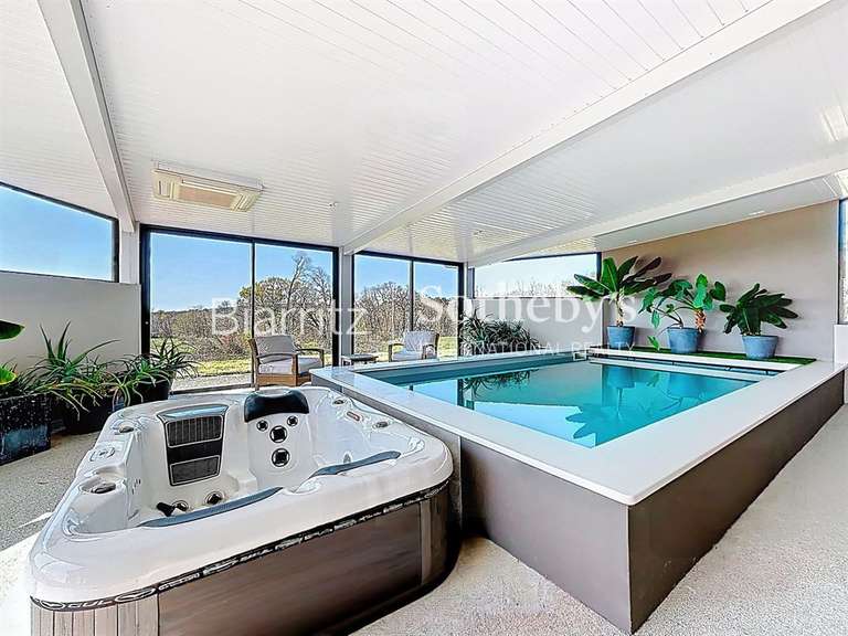 Maison Peyrehorade - 4 chambres - 333m²