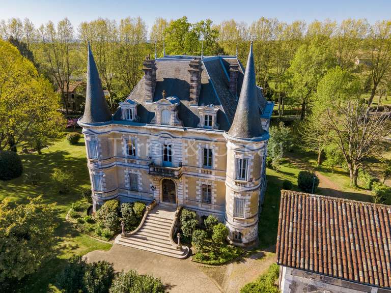 Maison Peyrehorade - 15 chambres - 900m²