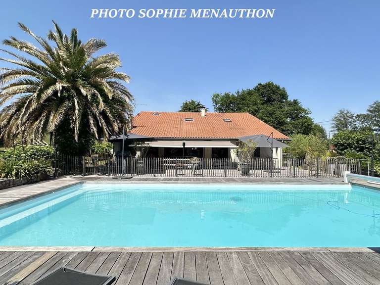 Maison Peyrehorade - 5 chambres - 300m²