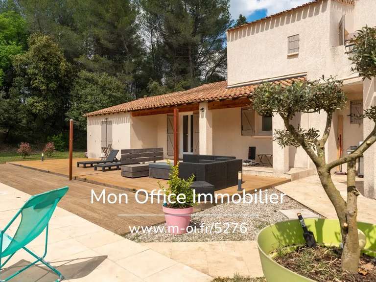 Maison Peyrolles-en-Provence - 4 chambres - 271m²