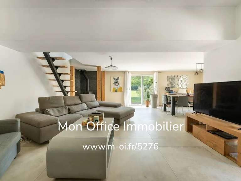 Maison Peyrolles-en-Provence - 4 chambres - 271m²