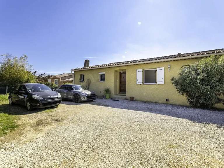 Maison Peyrolles-en-Provence - 3 chambres - 115m²