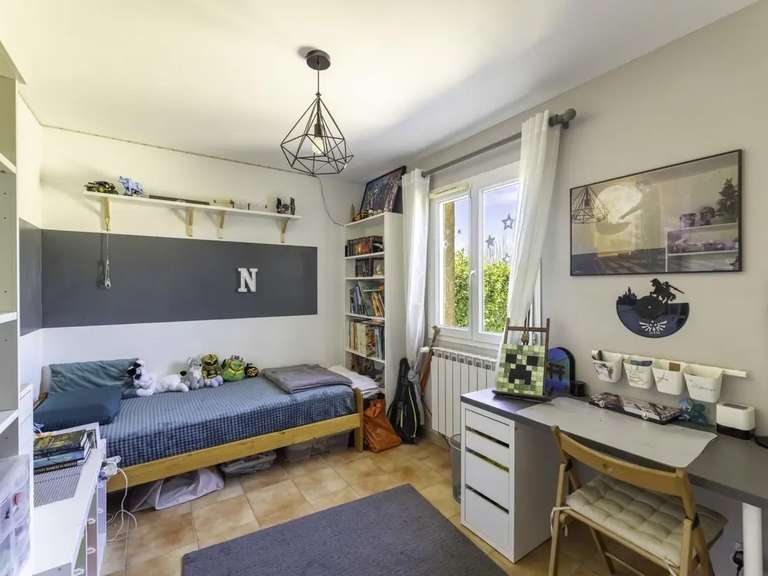 Maison Peyrolles-en-Provence - 3 chambres - 115m²