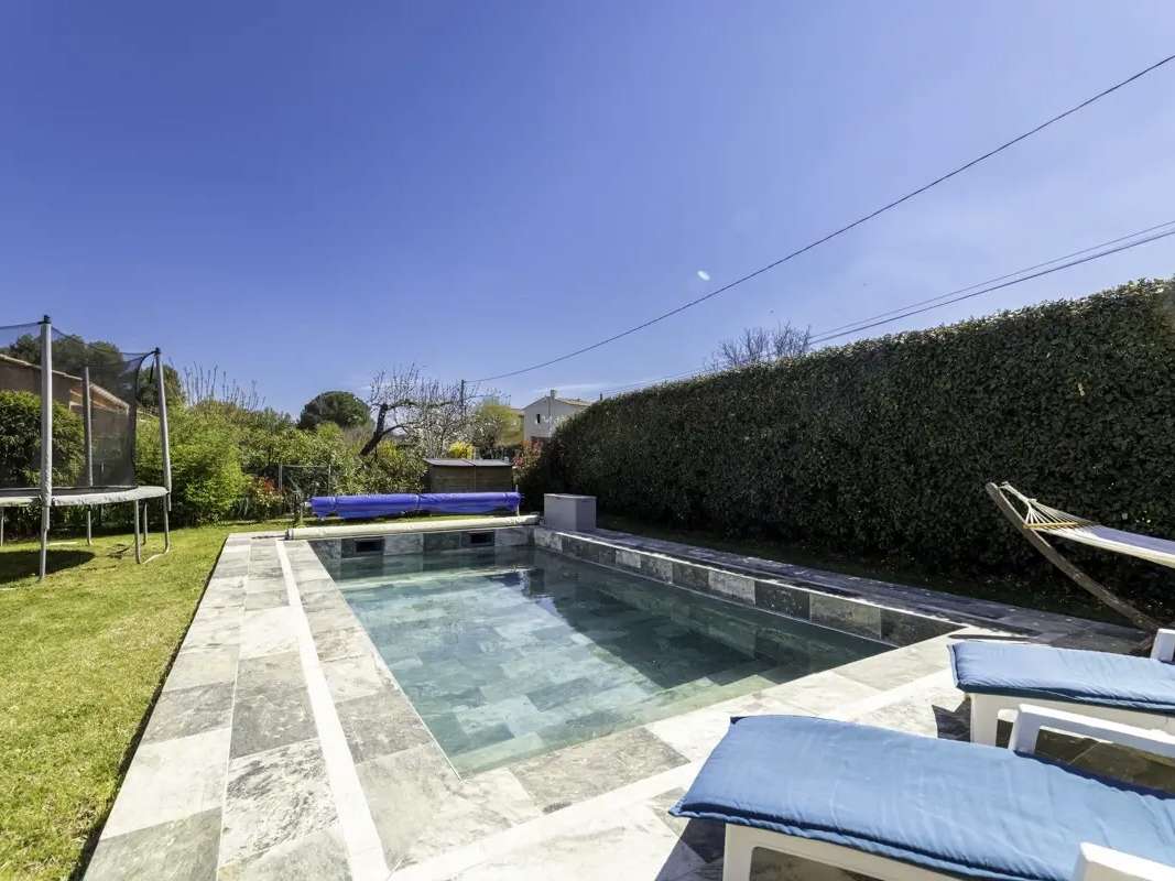 Maison Peyrolles-en-Provence