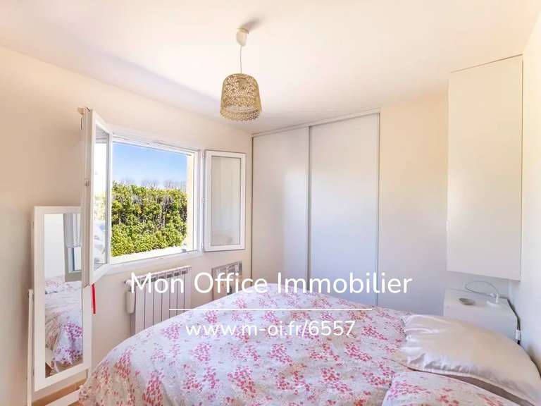 Maison Peyrolles-en-Provence - 3 chambres - 115m²