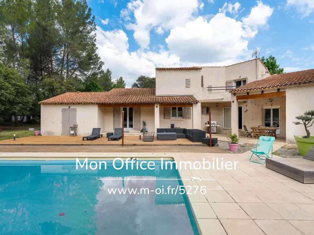 Maison Peyrolles-en-Provence