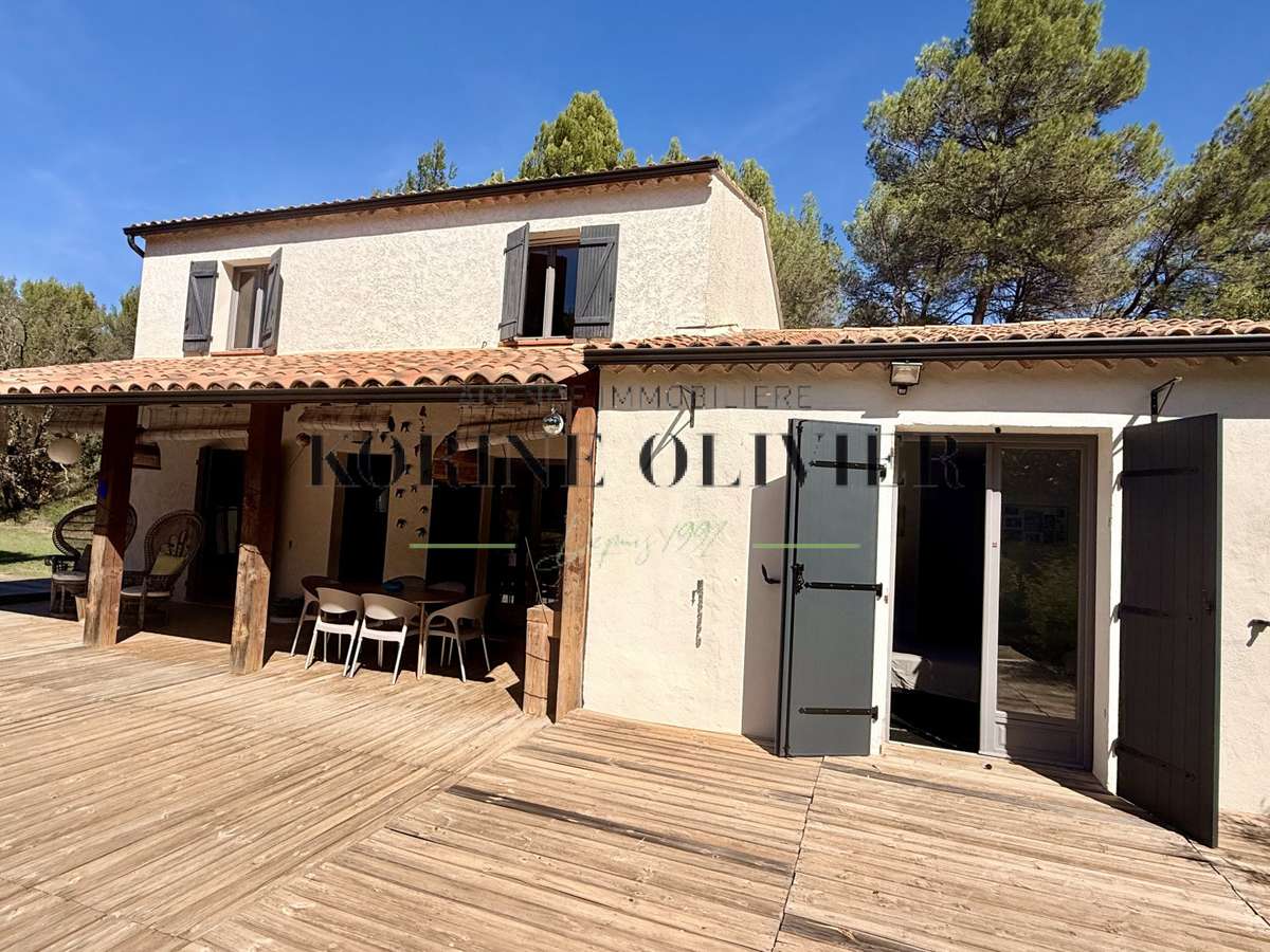 Maison Peyrolles-en-Provence