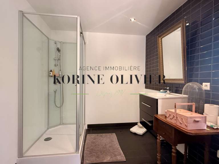 Maison Peyrolles-en-Provence - 4 chambres - 162m²